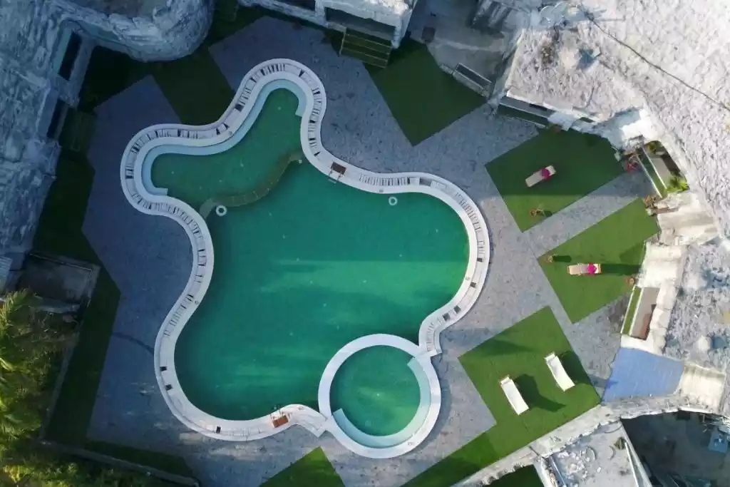 Bryscaves Resort pool